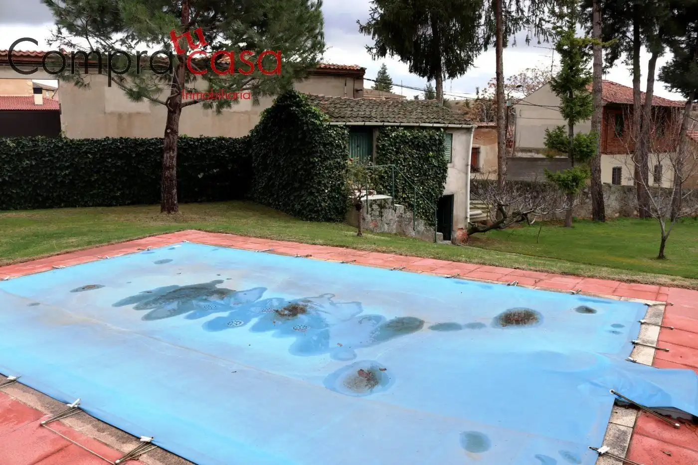 Piscina de Casa o xalet en venda en Segovia amb Calefacció, Jardí privat i Terrassa