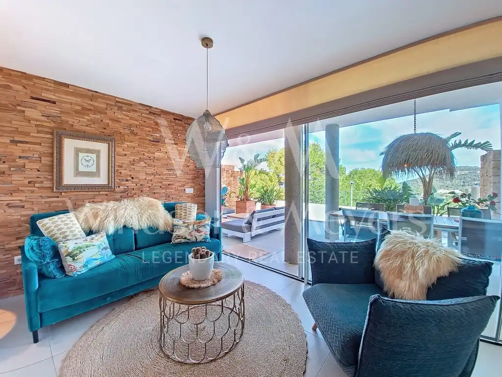 Living room of Flat for sale in Sant Josep de sa Talaia  with Air Conditioner, Furnished and Oven