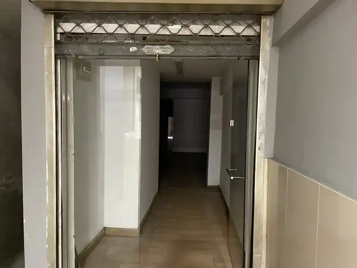 Local comercial en venda a Calle Covadonga 30, imagen 22