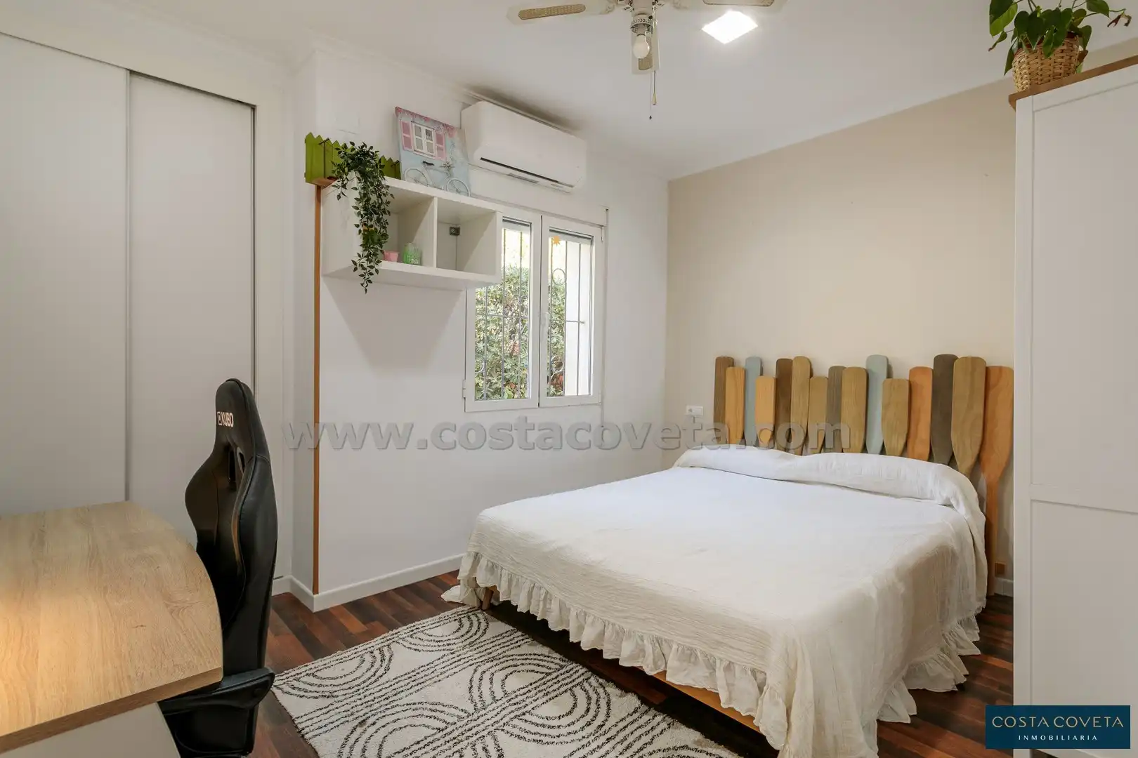 Bedroom of Houses for sale in El Campello  with Air Conditioner, Private garden and Terrace