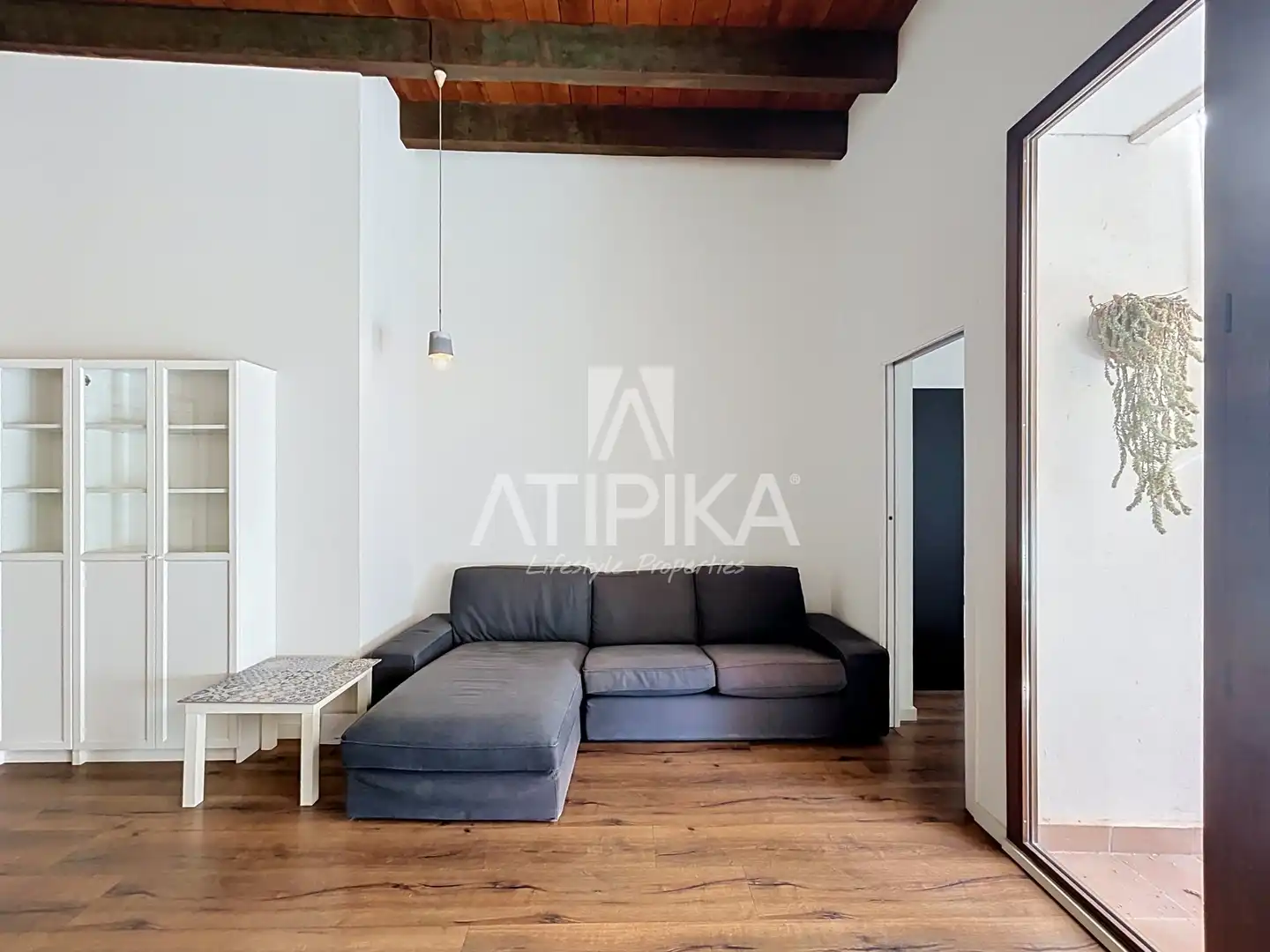 Living room of Attic for rent in Barcelona  with Air Conditioner, Parquet flooring and Terrace