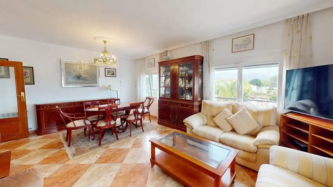 Sala d'estar de Casa o xalet en venda en L'Alfàs del Pi amb Jardí privat, Terrassa i Traster
