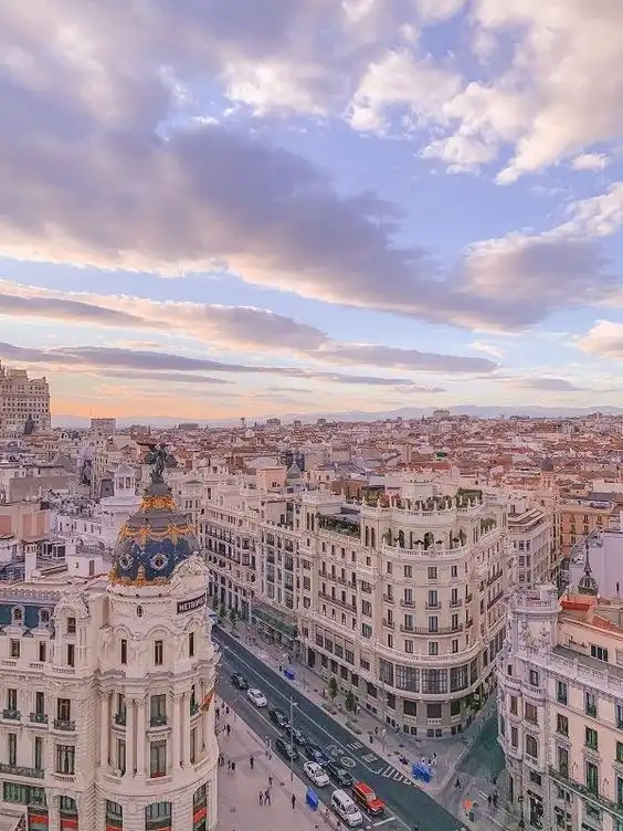 Vista exterior de Pis en venda en Madrid amb Aire condicionat, Calefacció i Moblat