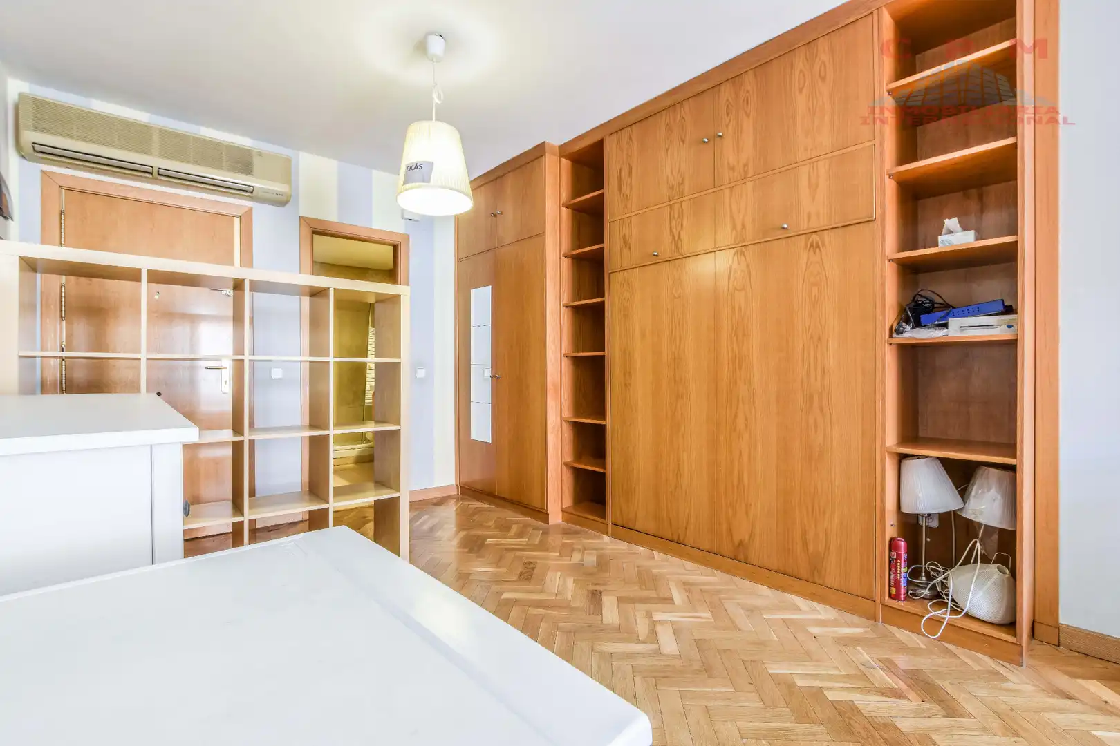 Dormitori de Estudi de lloguer en Madrid amb Aire condicionat, Calefacció i Parquet