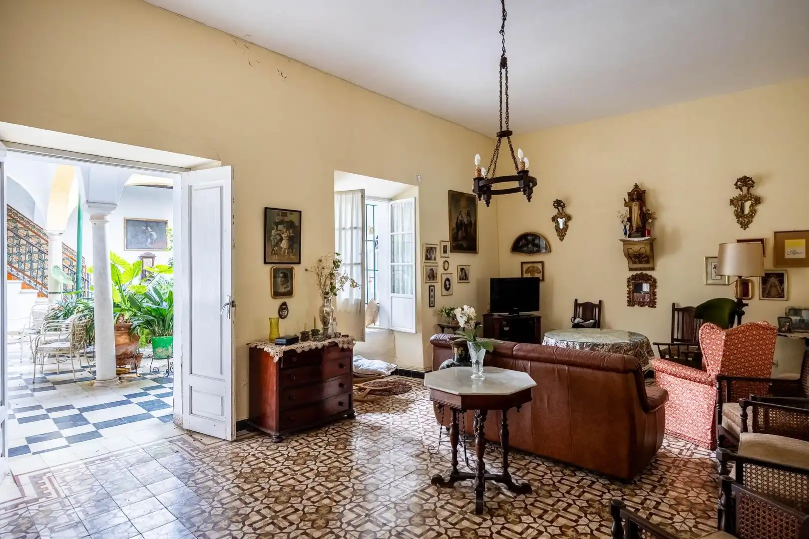 House with terrace for sale in Plaza ESPAÑA DE 8, imagen 7