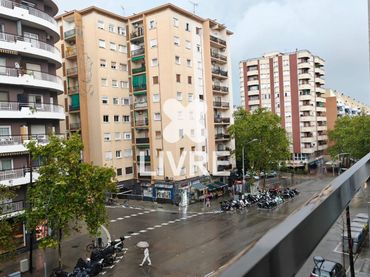Wohnung mit Aufzug zum Verkauf in Nou Barris