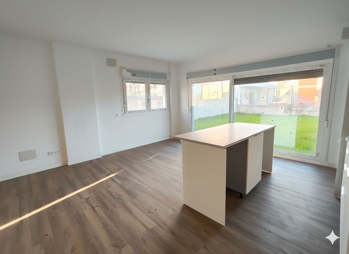 Menjador de Casa adosada de lloguer en Galapagar amb Calefacció, Jardí privat i Parquet