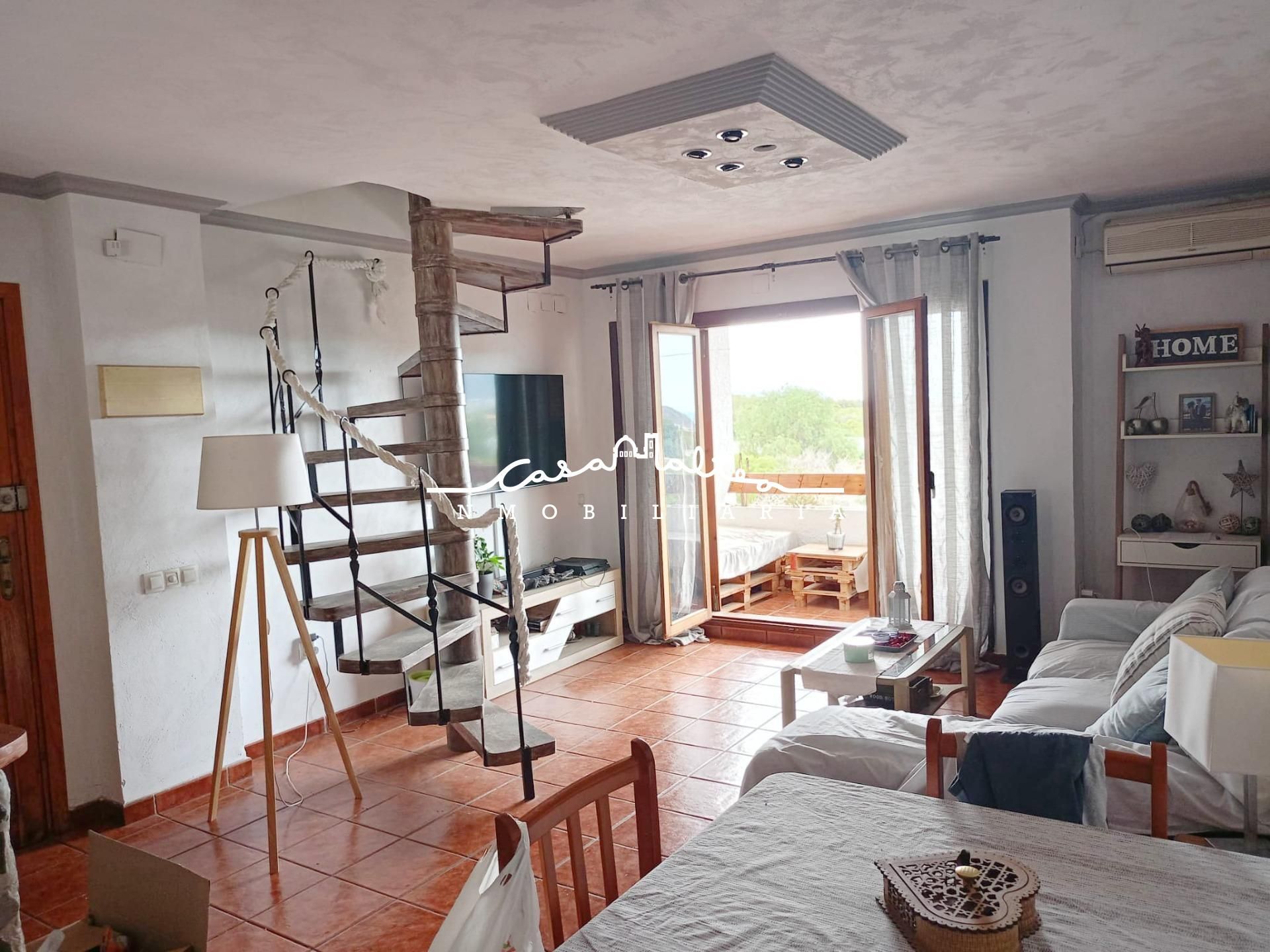 Duplex for sale in Calle Manises, Escandinavia - Cautivador