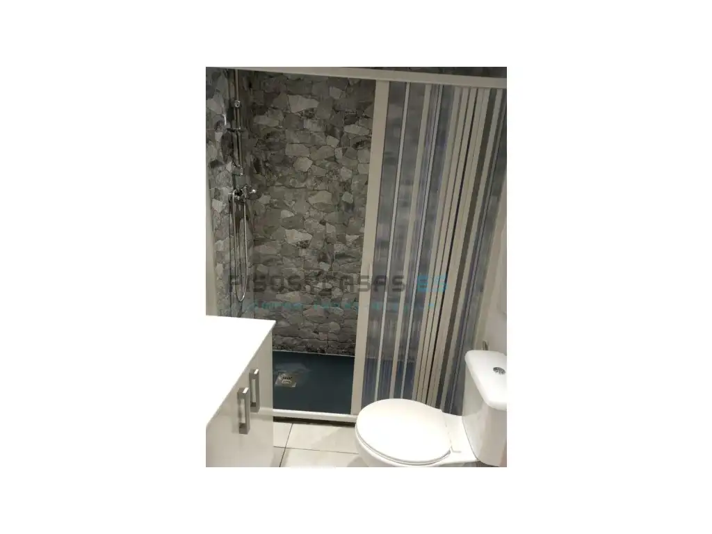 Baño de Piso en venta en Chelva