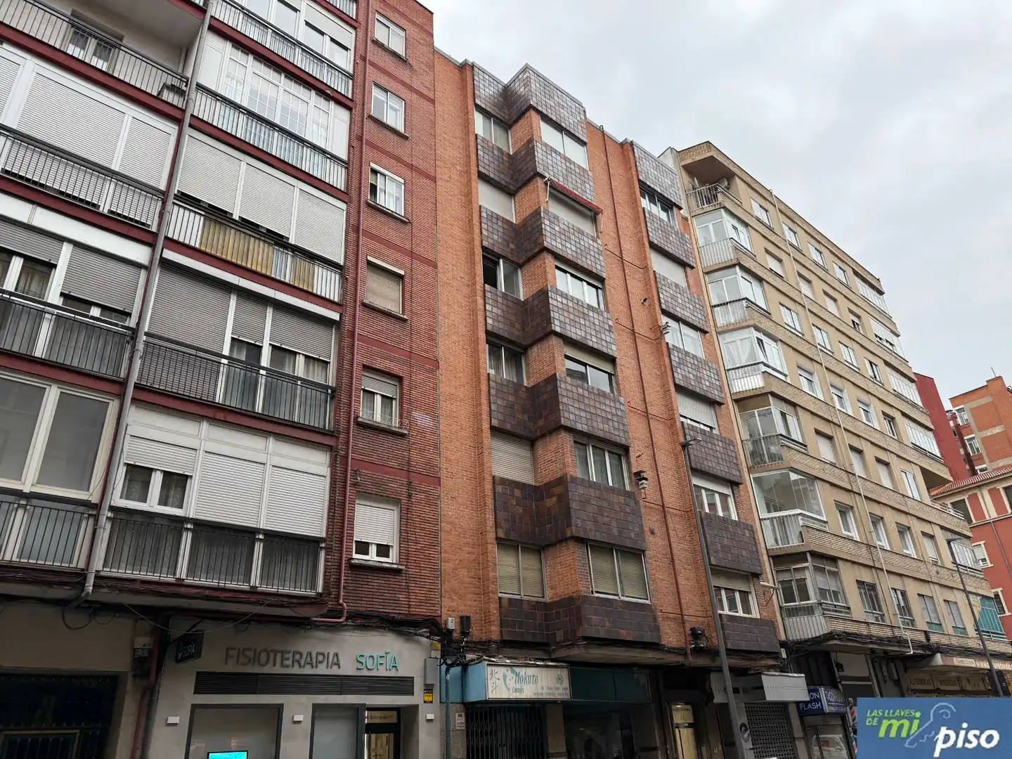 Vista exterior de Piso en venta en Valladolid con Calefacción, Parquet y Amueblado