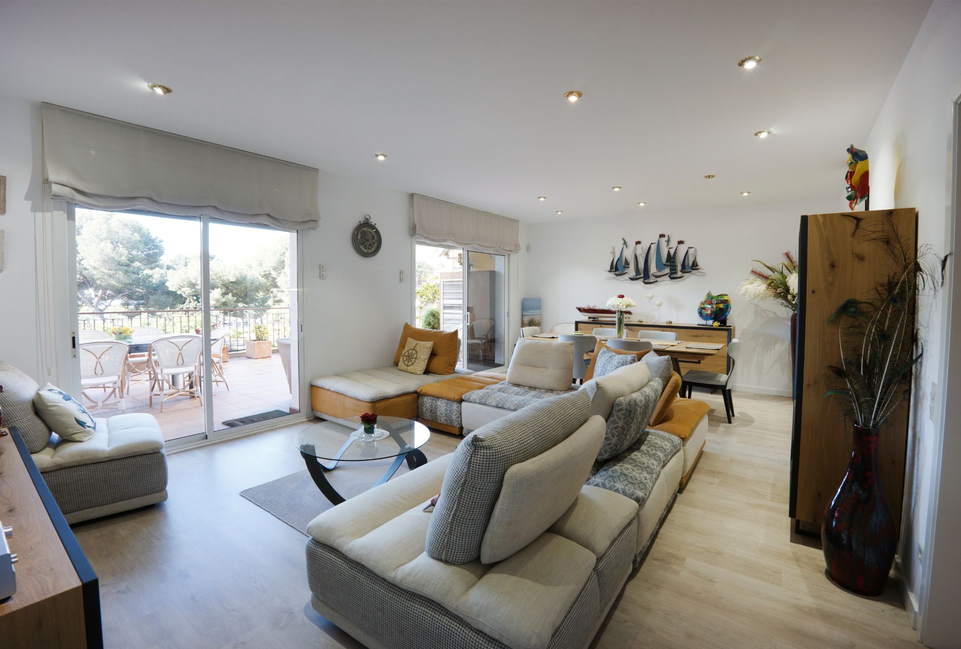 Living room of Flat for sale in Sant Feliu de Guíxols  with Air Conditioner, Heating and Parquet flooring