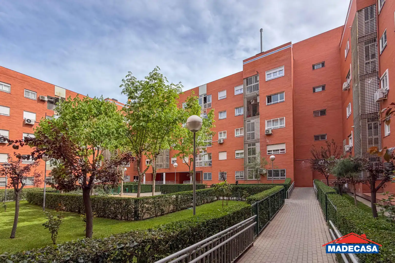 Exterior view of Flat for sale in Alcobendas  with Air Conditioner, Heating and Terrace