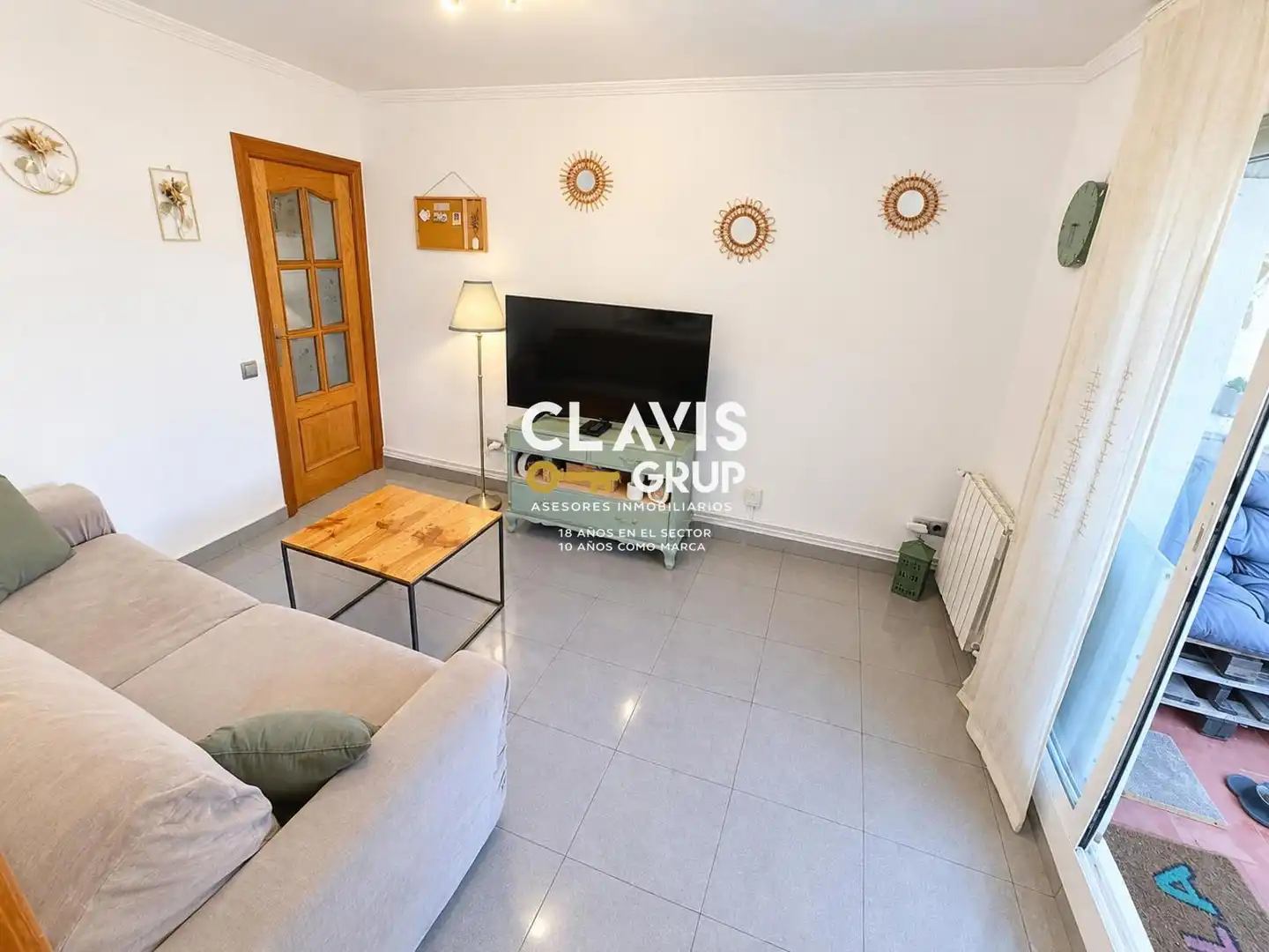 Ático con balcón en venta en Nou Barris, imagen 4