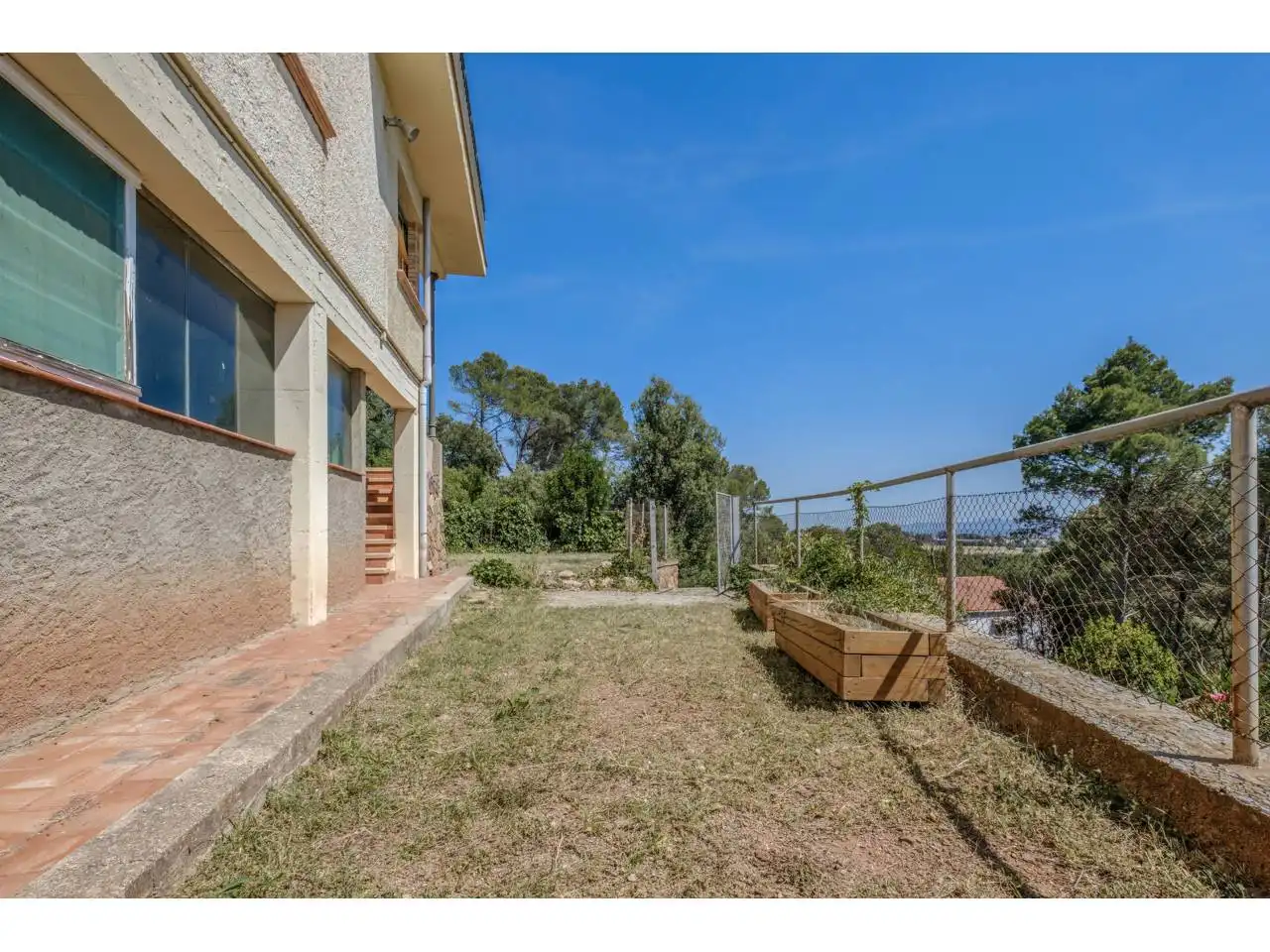 Vista exterior de Casa o xalet en venda en Matadepera amb Aire condicionat, Calefacció i Jardí privat
