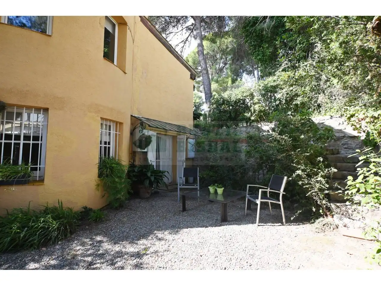 Casa amb jardí en venda a Calle Suïssa, imagen 13