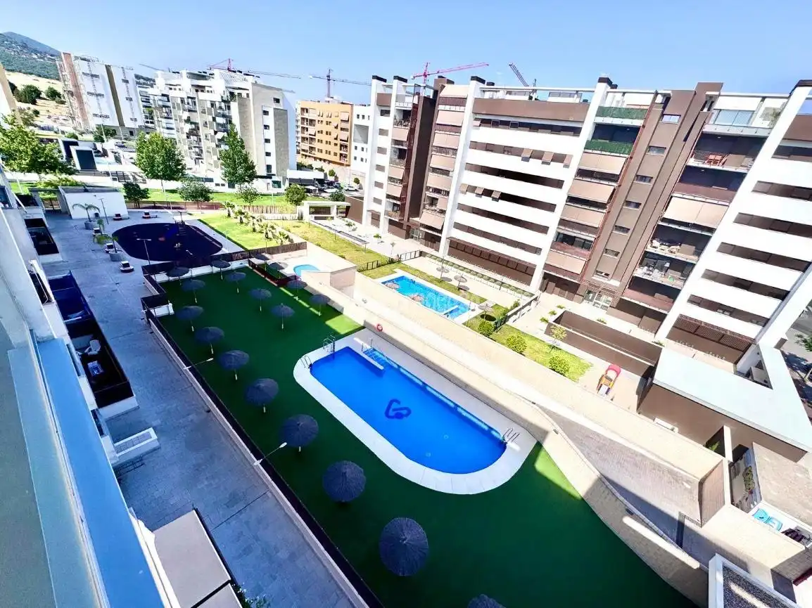 Vista exterior de Pis en venda en Córdoba amb Aire condicionat, Calefacció i Terrassa