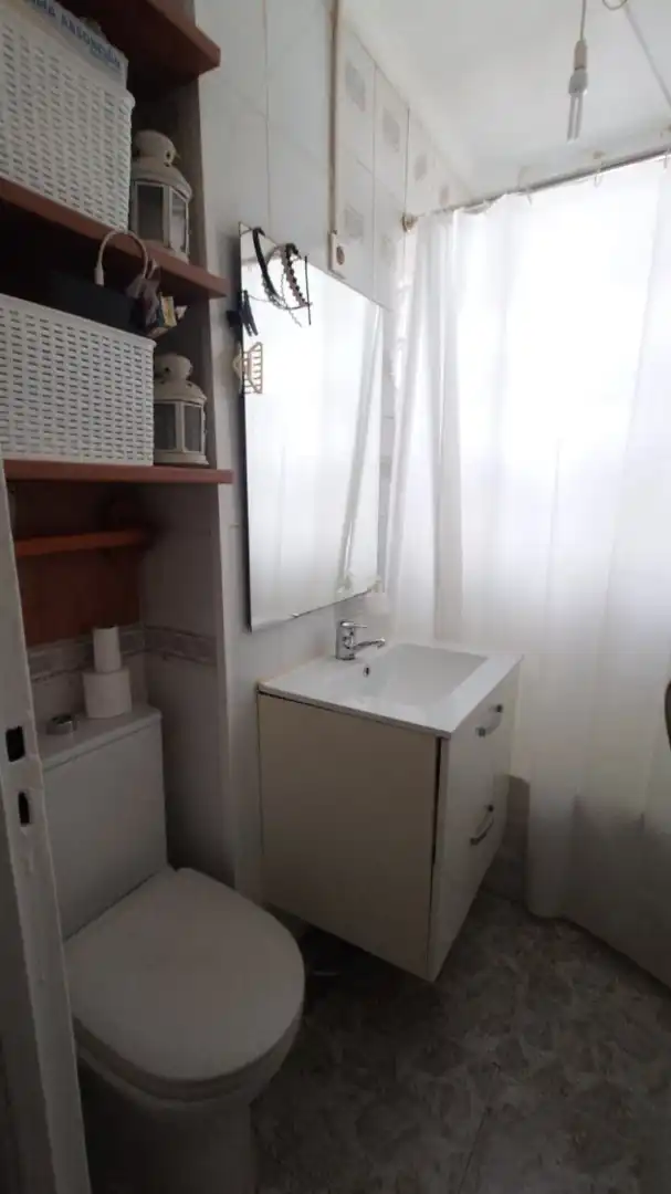 Baño de Piso en venta en Sevilla con Aire acondicionado y Amueblado