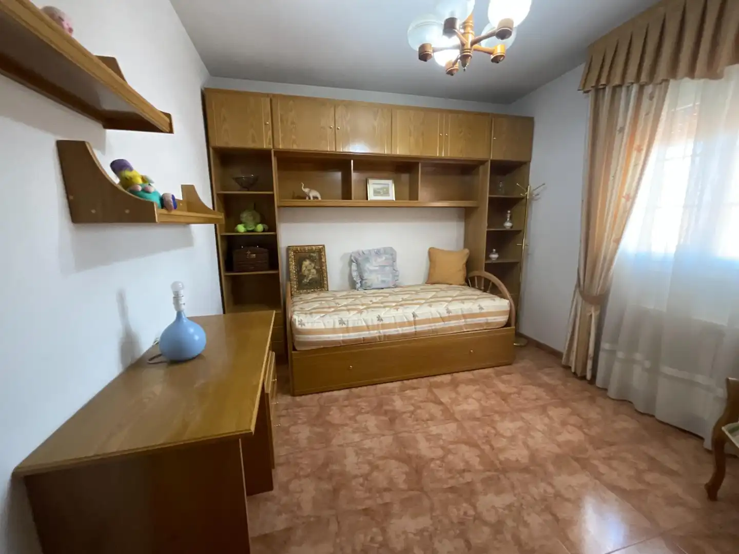 Schlafzimmer von Einfamilien-Reihenhaus zum Verkauf in Villaluenga de la Sagra mit Klimaanlage und Heizung