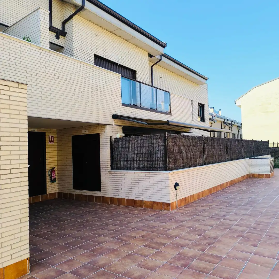 Exterior view of Flat for rent in Moralzarzal  with Heating, Terrace and Storage room