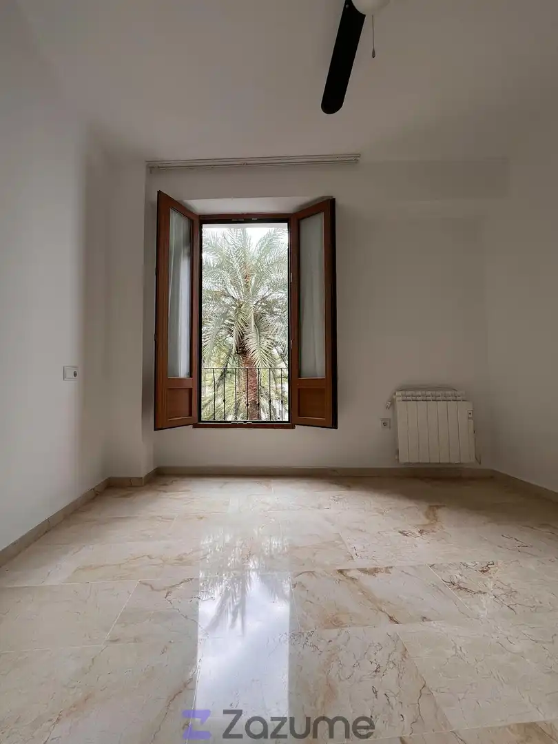 Bedroom of Flat for rent in Granada  with Air Conditioner, Heating and Washing machine