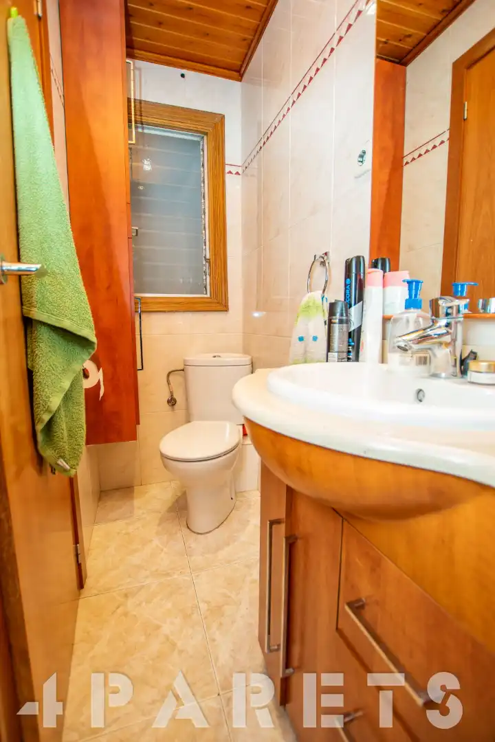 Bany de Pis en venda en Mataró amb Forn i Balcó