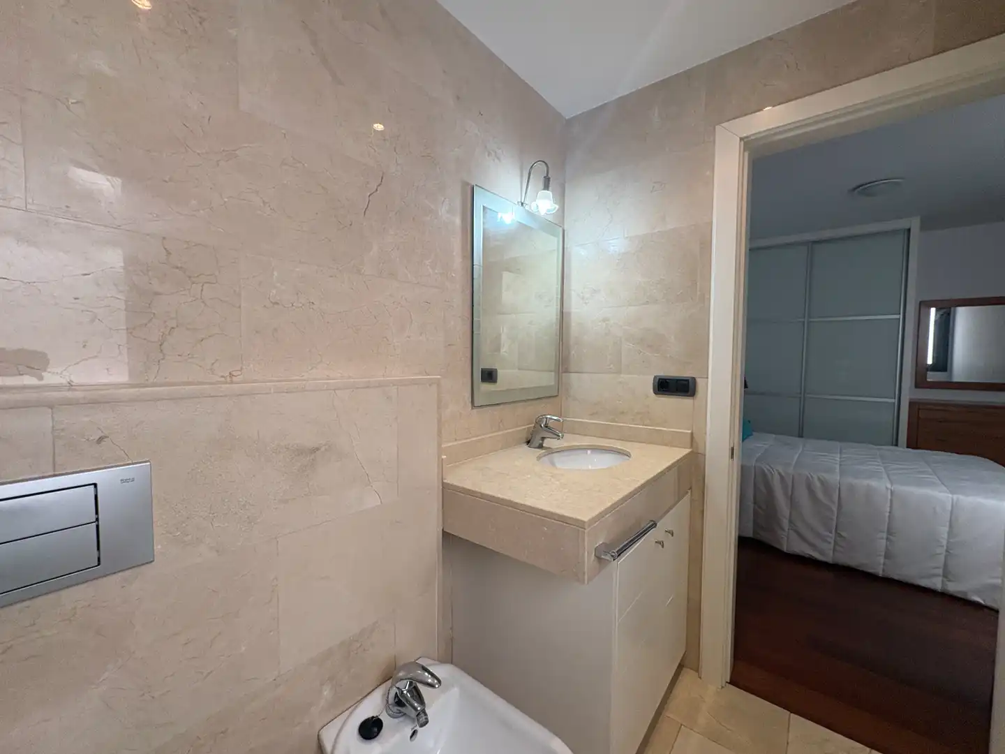 Badezimmer von Wohnung zur Miete in Centro