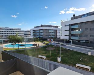 Piscina de Pis de lloguer en Mairena del Aljarafe amb Aire condicionat i Terrassa