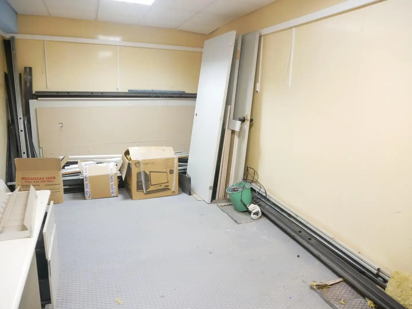 Büro zur Miete in Basauri  mit Klimaanlage und Heizung