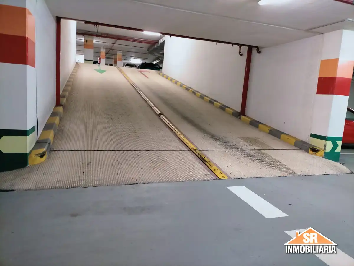 Parking of Garage for rent in A Coruña Capital 