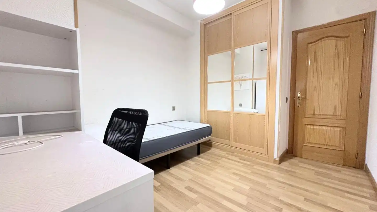 Piso con ascensor en venta en Caballería Española, imagen 37