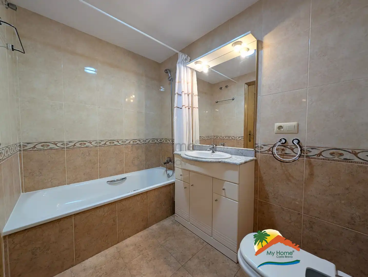 Piso con ascensor en venta en Tossa de Mar pueblo, imagen 18