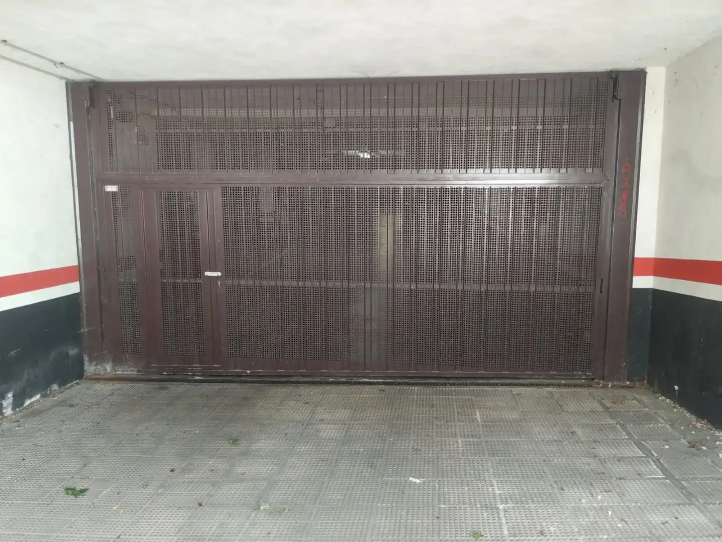 Parkplatz von Garage zur Miete in Mungia