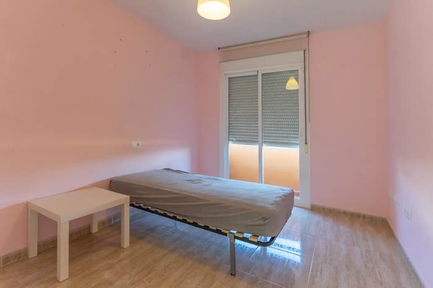 Dormitori de Pis en venda en Alhaurín El Grande amb Terrassa, Traster i Moblat
