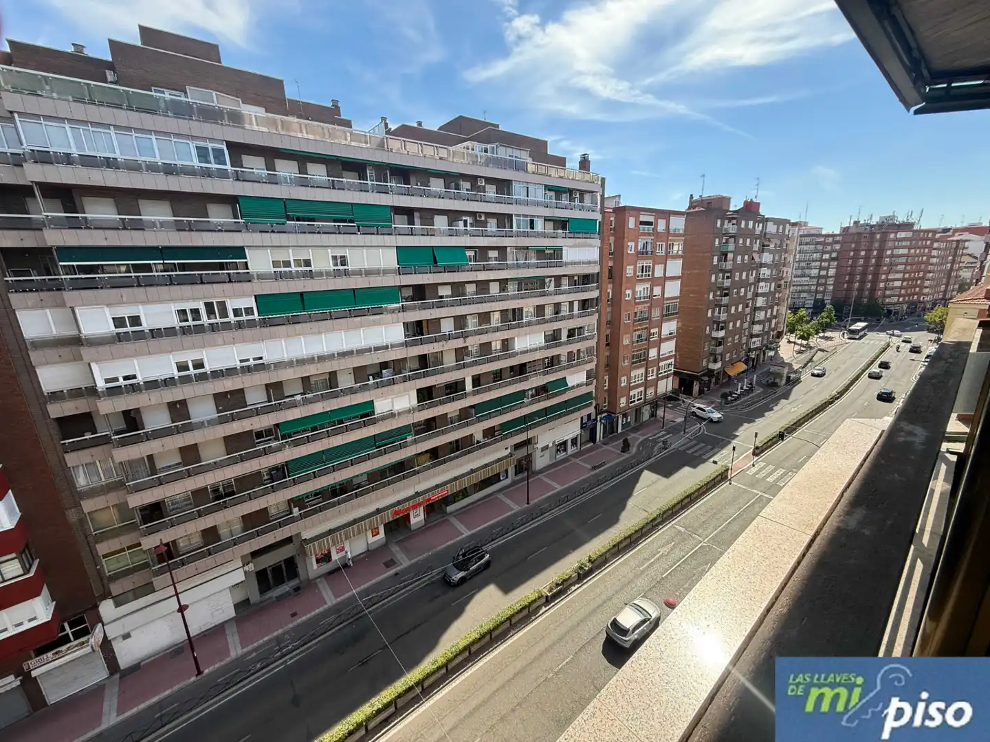 Vista exterior de Piso en venta en Valladolid con Calefacción, Parquet y Terraza