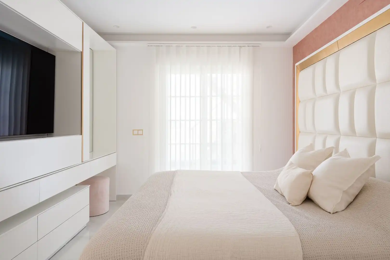 Casa adosada en venta en La Mairena