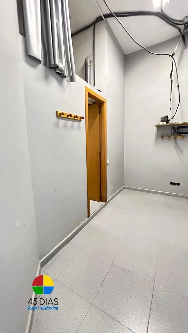 Office space to rent in Centre - Cordelles, imagen 3