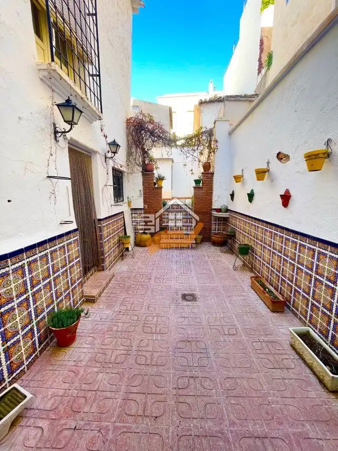 Terraced house with balcony for sale in Vélez-Rubio