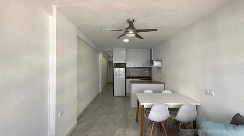 Foto 3 de Piso de alquiler en Av. de las Sirenas, Miramar - Torre del Moro, Torrevieja