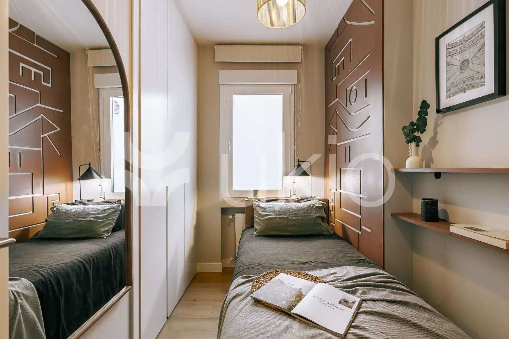 Dormitori de Apartament de lloguer en Madrid amb Aire condicionat, Calefacció i Terrassa