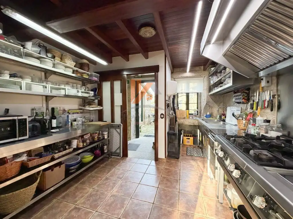 Kitchen of Houses for sale in Ames  with Private garden