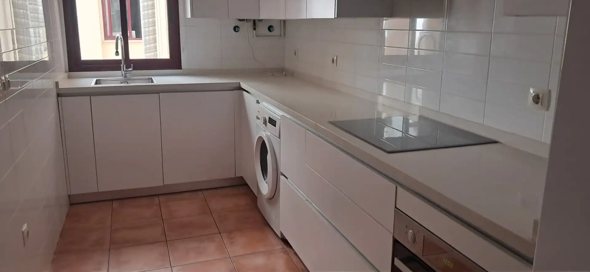 Kitchen of Flat for sale in Utrera  with Air Conditioner