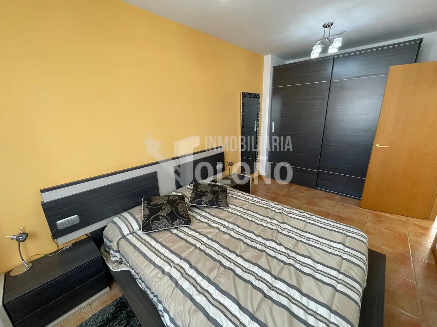 Habitación de Apartamento en venta en Alesanco con Calefacción, Terraza y Trastero