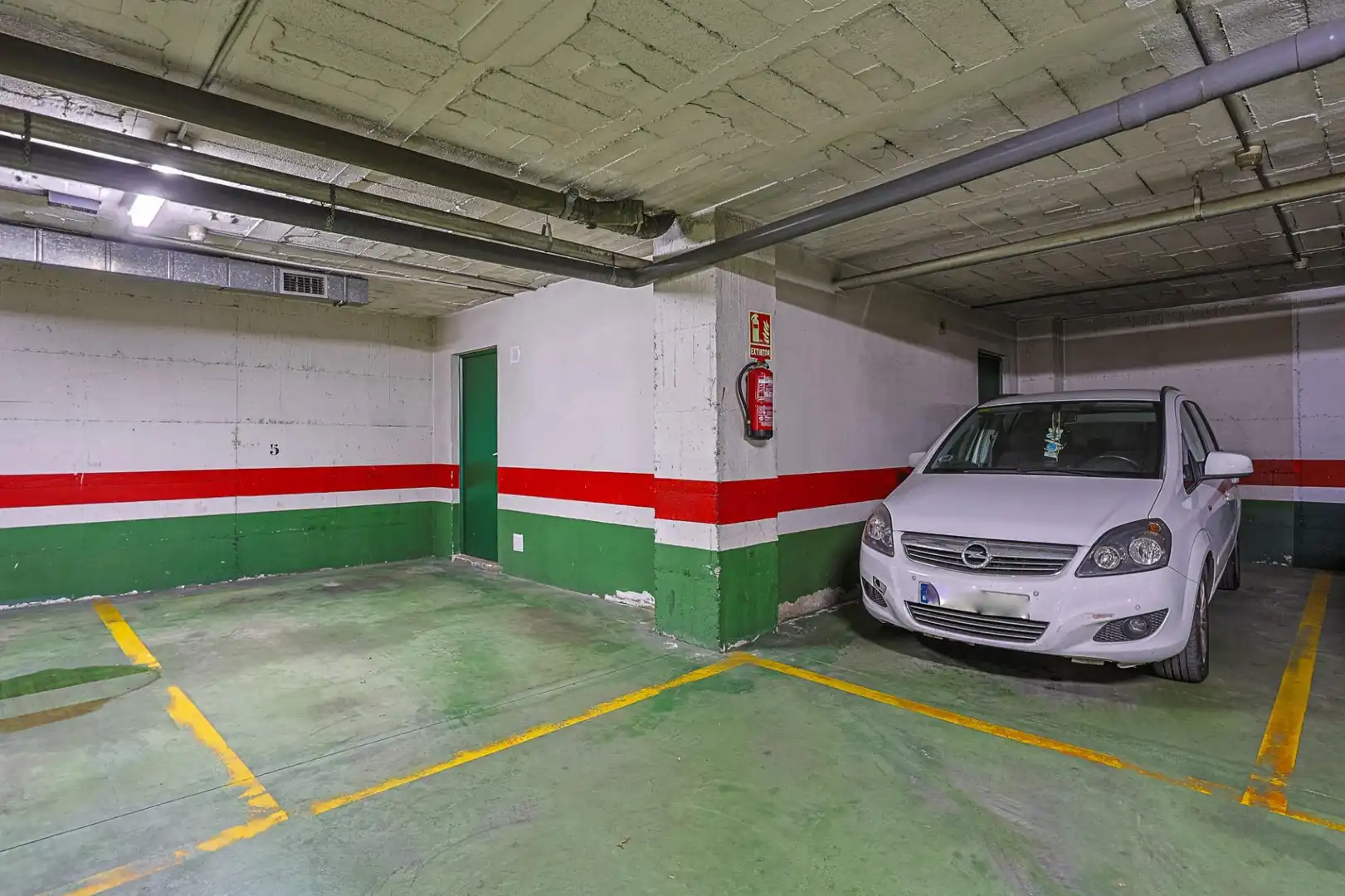 Aparcament de Garatge en venda en Sevilla