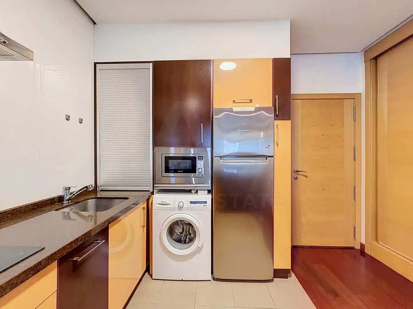 Cocina de Piso de alquiler en Vigo  con Calefacción