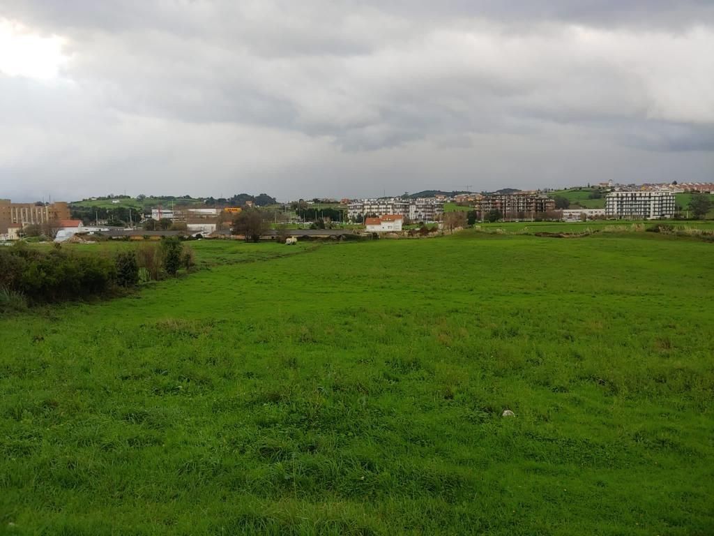 Land for sale in Santa Cruz de Bezana