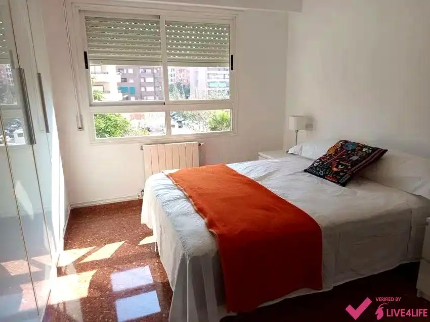 Bedroom of Flat for rent in Valencia  with Air Conditioner, Heating and Furnished