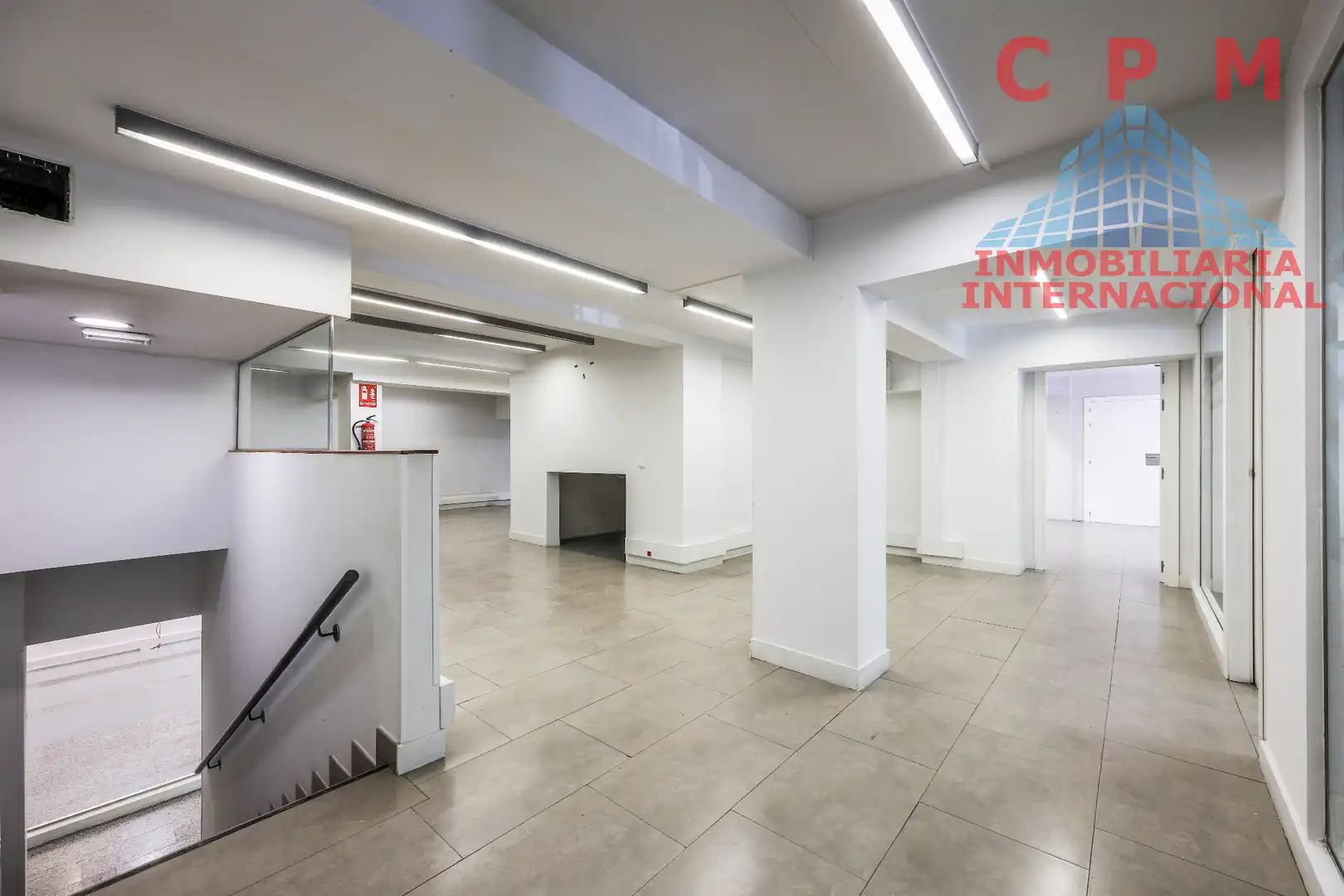Local de lloguer en Madrid amb Aire condicionat, Calefacció i Internet