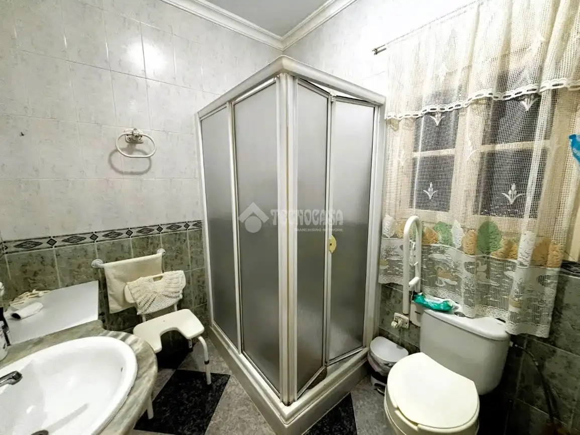 Casa adosada en venta en Pilas