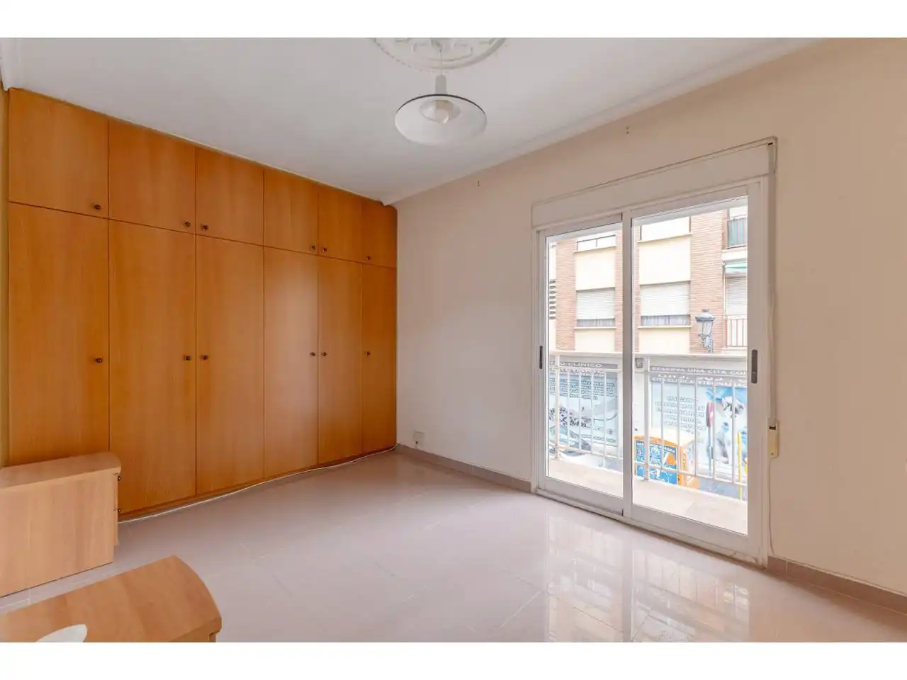 Bedroom of Flat for sale in Valencia  with Air Conditioner and Balcony