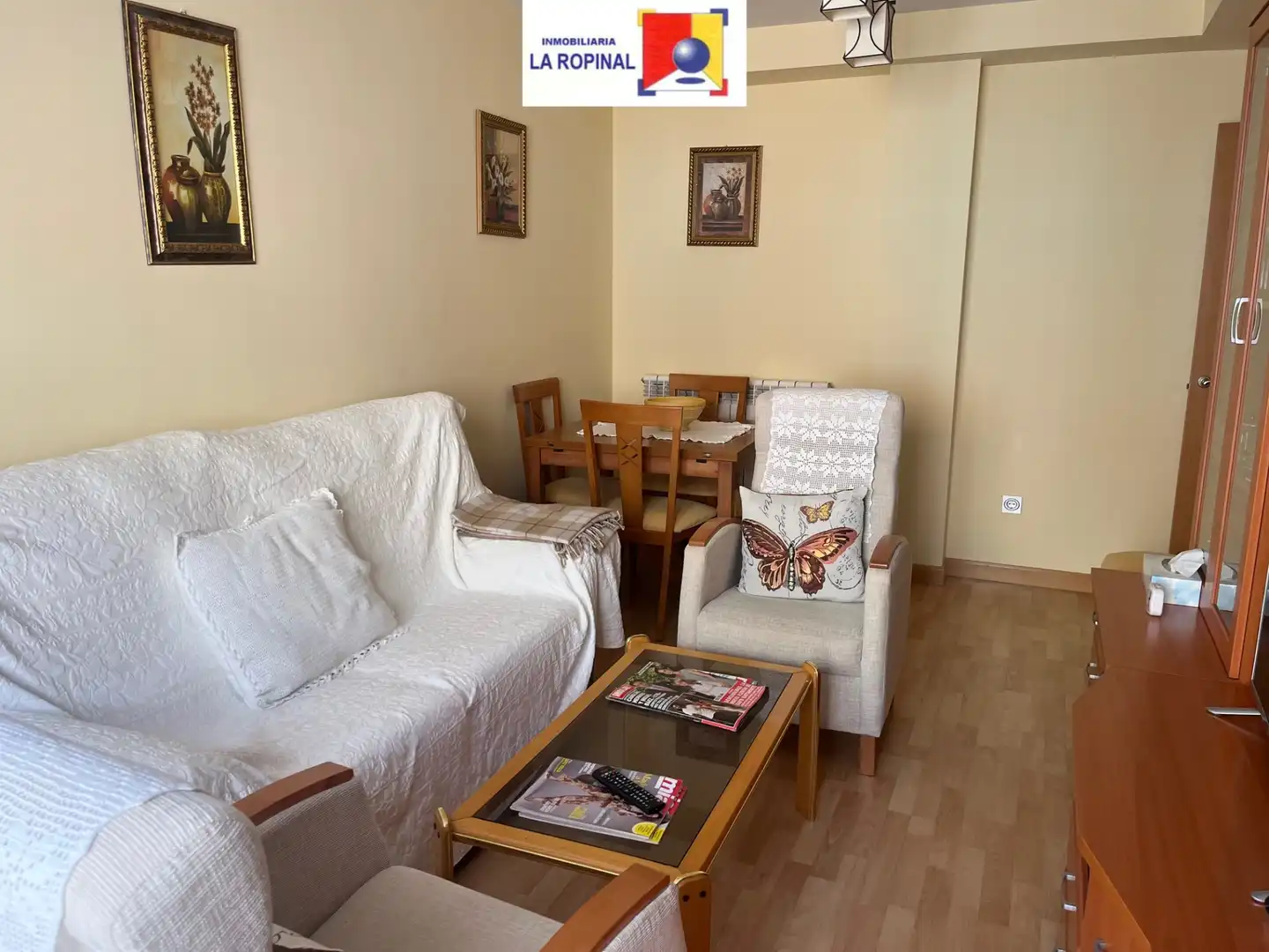 Sala de estar de Piso en venta en Salamanca Capital con Calefacción, Parquet y Amueblado